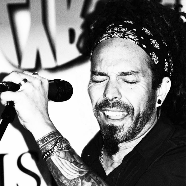 The Hayloft to host an evening of acoustic music with Robinson Treacher July 10
